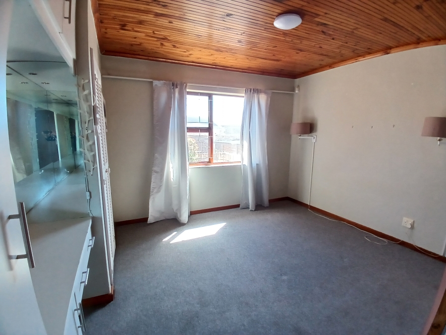 To Let 3 Bedroom Property for Rent in South End Eastern Cape